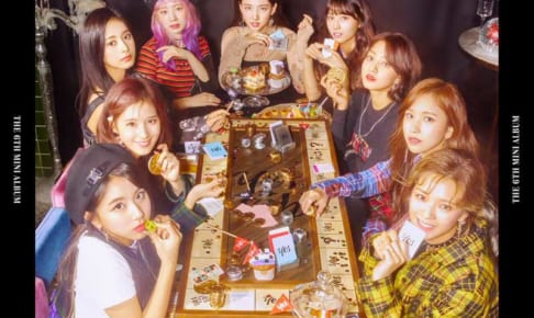 Twice モモ ちょっぴり変わったメガネ姿を公開 ファンから大好評のツインテールも披露 Kpop Monster