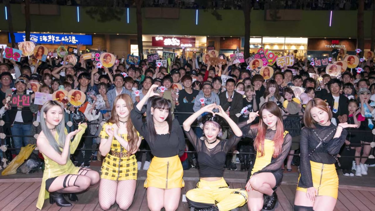 【送料0円】 Bグループハイタッチ会参加券 MOMOLAND - 韓流