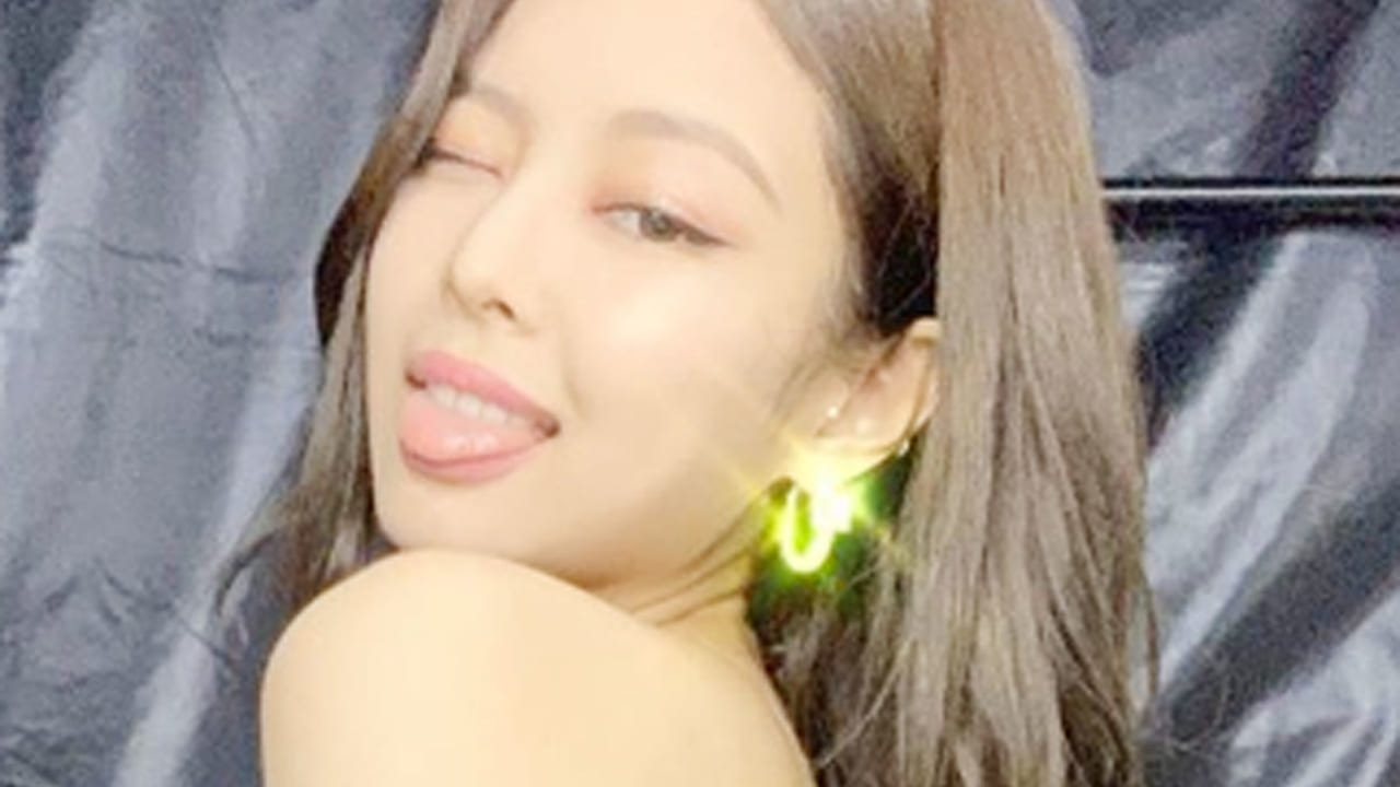 Blackpink ジェニー ファッショニスタとして絶大な影響力 彼女が着用したワンピースがなんと1時間で完売 Kpop Monster Blackpink ジェニー ファッショニスタとして絶大な影響力 彼女が着用したワンピースがなんと1時間で完売 Kpop Monster