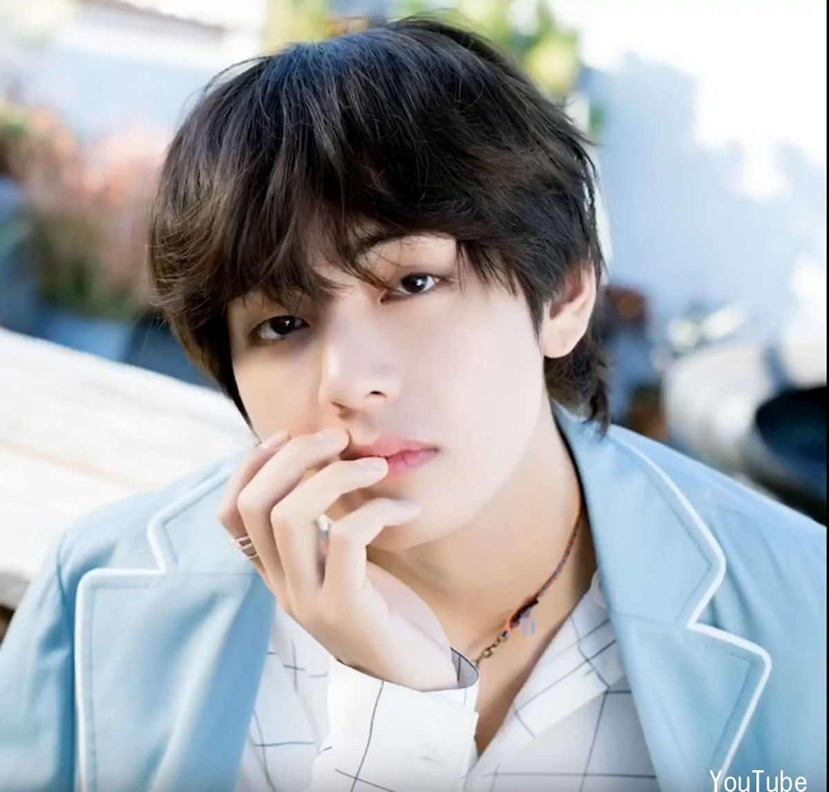 BTS V