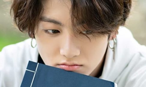 Bts ジョングクの髪型の変遷を追ってみた 長髪 宣言からだんだん伸びて 最後にカットするまでの軌跡を写真でチェック Kpop Monster Bts ジョングクの髪型の変遷を追ってみた 長髪 宣言からだんだん伸びて 最後にカットするまでの軌跡を写真でチェック Kpop Monster