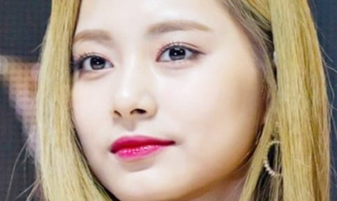 TWICE ツウィ
