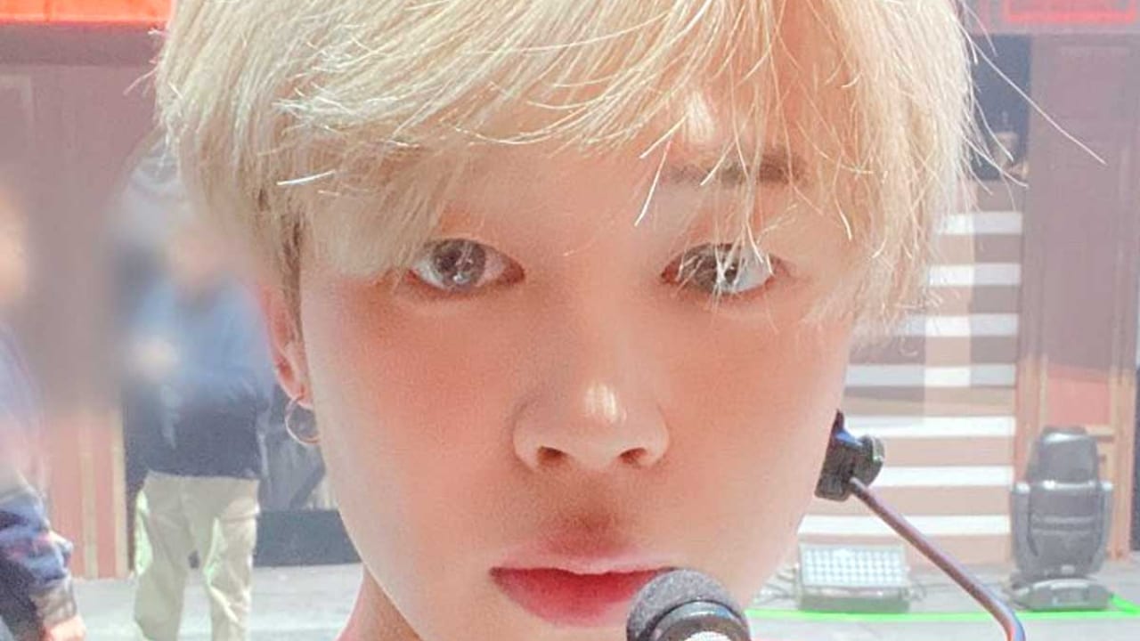 赤ちゃんペンギンみたい Bts ジミン 体を採寸する時の姿勢がかわいすぎる 指先までピンッと伸ばす必死な姿にメンバー爆笑 Kpop Monster