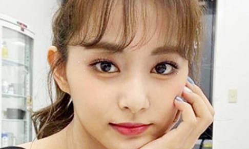 TWICE ツウィ