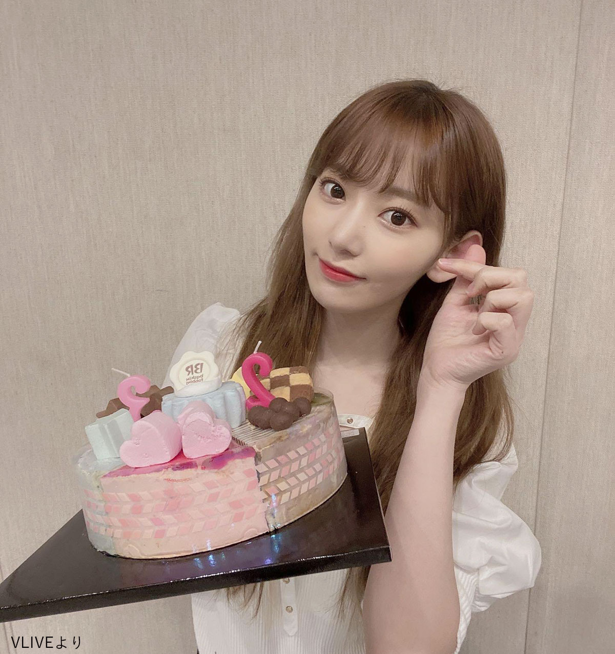 IZ*ONE 22歳の誕生日を迎えた宮脇咲良