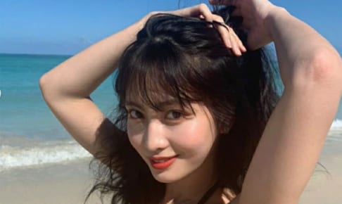 TWICE モモ セクシーでキュートな水着姿