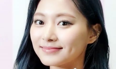 TWICE ツウィ