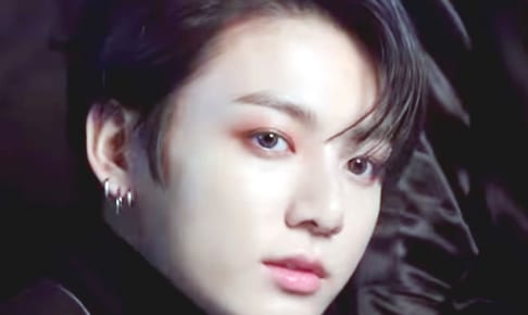 Bts ジョングク 自宅での様子が目に浮かぶような ある映像 にファンノックアウト まるで子どものように を見つめる姿が愛らしすぎる さらにカメラが注目した ある部分 にもジョングクの無邪気さが爆発 Kpop Monster Bts ジョングク 自宅での様子が目に浮かぶような ある映像 にファンノックアウト まるで子どものように を見つめる姿が愛らしすぎる さらにカメラが注目した ある部分 にもジョングクの無邪気さが爆発 Kpop Monster