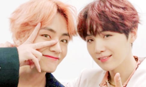 （左）BTS V（右）シュガ