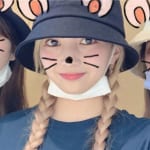 NiziU（左から）リク、マユカ、リオ