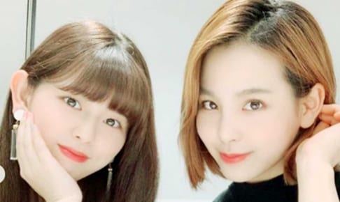 NiziU リク（左）、マコ