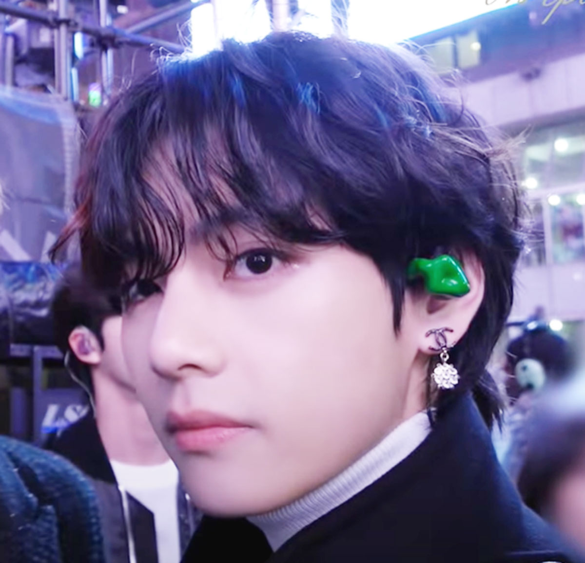 BTS V