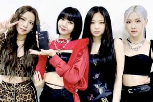 BLACKPINK （左から）ジス、リサ、ジェニー、ロゼ