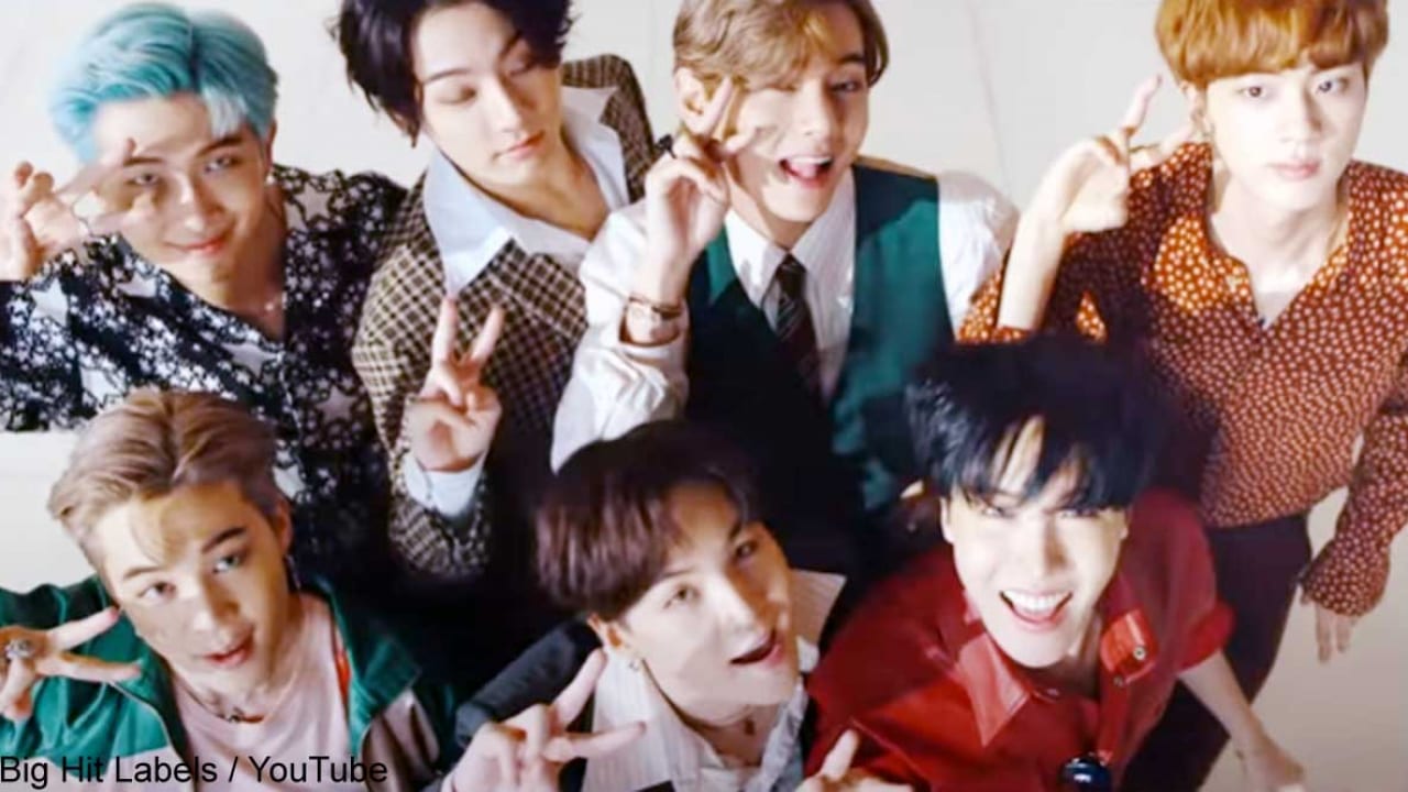 Bts 最新曲 Dynamite のbサイドmvを公開 自然と笑みがこぼれるような楽しい仕上がりに Mv Kpop Monster Bts 最新曲 Dynamite のbサイドmvを公開 自然と笑みがこぼれるような楽しい仕上がりに Mv Kpop Monster