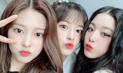 IZ*ONE（左から）ミンジュ、ユジン、ウォニョン