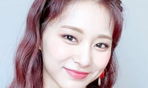 TWICE ツウィ