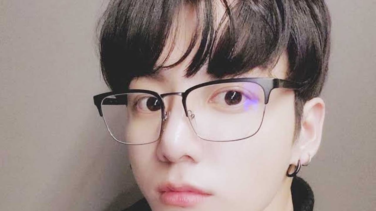 Bts ジョングク 髪をかきあげる姿がイケメンすぎる さりげない動作から溢れ出るオーラがハンパじゃない ジョングクのセクシーなしぐさにファンの視線くぎづけ 動画あり Kpop Monster Bts ジョングク 髪をかきあげる姿がイケメンすぎる さりげない動作から溢れ出るオーラがハンパじゃない ジョングクのセクシーなしぐさにファンの視線くぎづけ 動画あり Kpop Monster