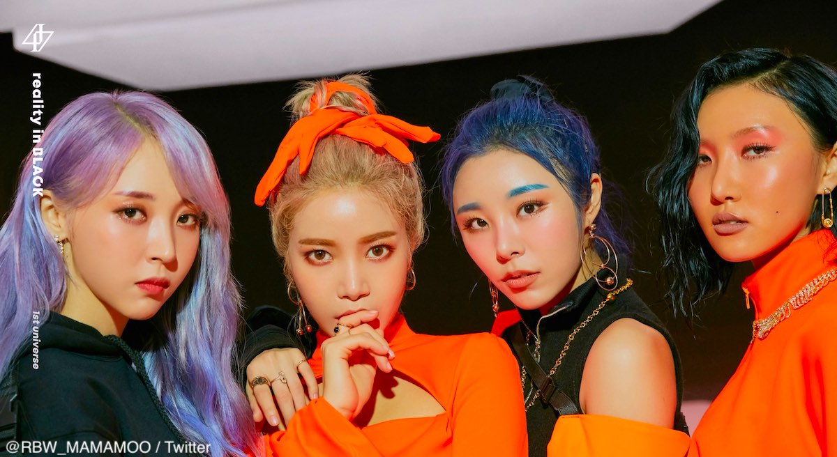 MAMAMOO（左から：ムンビョル、ソラ、フィイン、ファサ）