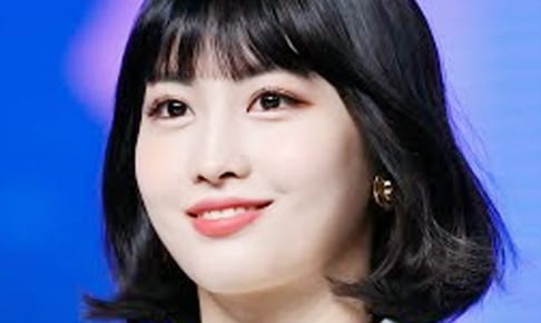 TWICE モモ