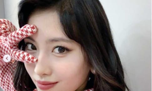 TWICE モモ