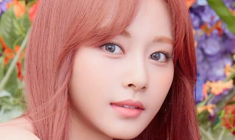 TWICE ツウィ