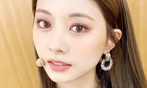 TWICE ツウィ