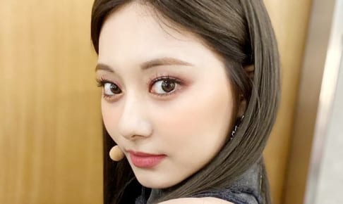 TWICE ツウィ