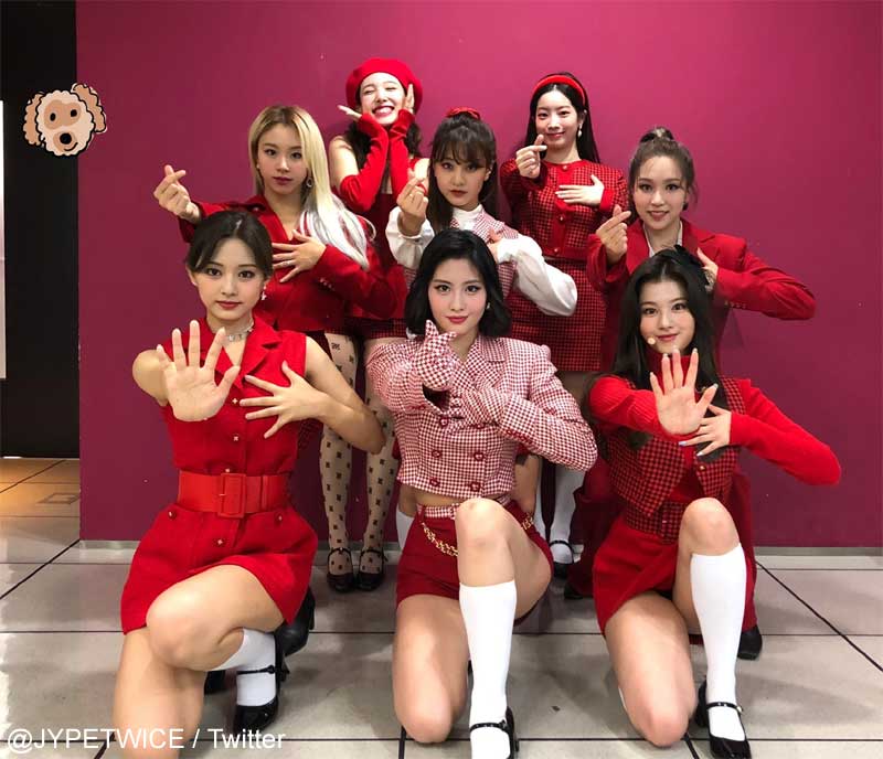 Twice ナヨン なぜか一人だけ衣装がふぞろい もしかして連絡もらってないの と疑いたくなる瞬間をキャッチ 写真 Kpop Monster