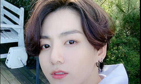 Bts なんと あの黒歴史 でお金を稼ごうとしていた だけどジョングクだけは納得いかない様子で反対して ジョングクが放った 超冷静なツッコミ メンバーとの温度差がおもしろすぎる Kpop Monster Bts なんと あの黒歴史 でお金を稼ごうとしていた だけどジョングクだけは納得いかない様子で反対して ジョングクが放った 超冷静なツッコミ メンバーとの温度差がおもしろすぎる Kpop Monster