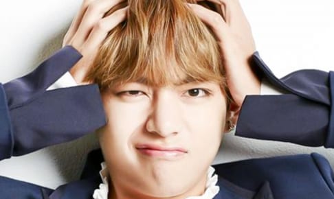 Bts V なんと あの女性 をスマホのロック画面に設定していた チラリと見えた 超セクシーで美しい女性 の姿にファン驚愕 毎日見るその場所にvが選んだ女性の正体がまさにピッタリだと納得 感動 Kpop Monster