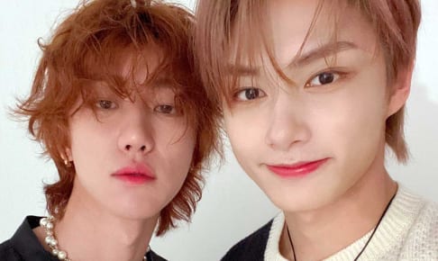 SEVENTEEN ディエイト（左）、ジュン（右）