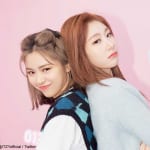 ITZY リュジン、チェリョン（右）