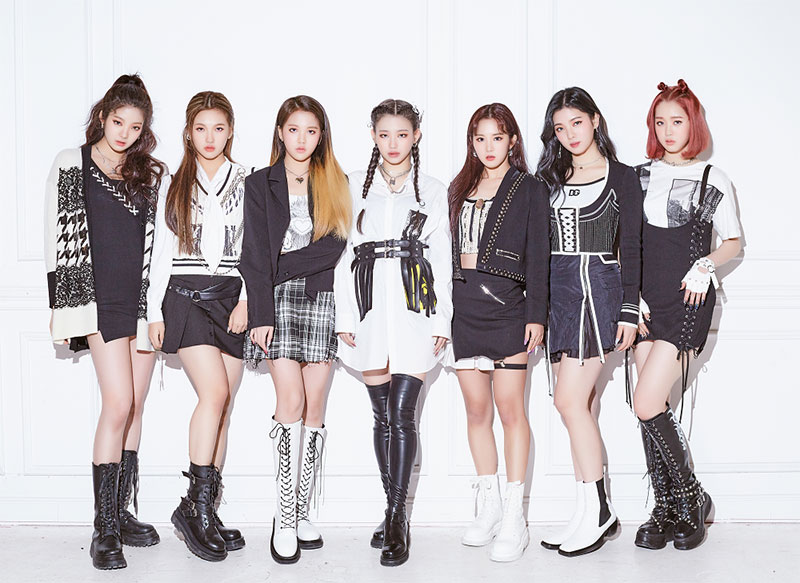 TRI.BE(左から)ケリー、ソウン、ジア、ヒョンビン、ソンソン、ジナ、ミレ