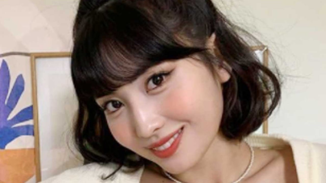 Twice モモ 自分を不細工だと思ってる モモがキレイじゃなかったら私は何になるの 衝撃の発言にファン騒然 動画 Kpop Monster Twice モモ 自分を不細工だと思ってる モモがキレイじゃなかったら私は何になるの 衝撃の発言にファン騒然 動画 Kpop Monster