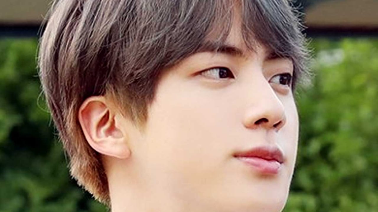 Bts ジン なんと冷酷な王子様に変身 普段の姿とは全く違う冷たい表情がカッコよすぎる みごとなイメチェンを見せたジンの姿にファン大興奮 Kpop Monster Bts ジン なんと冷酷な王子様に変身 普段の姿とは全く違う冷たい表情がカッコよすぎる みごとなイメチェンを見せたジンの姿にファン大興奮 Kpop Monster