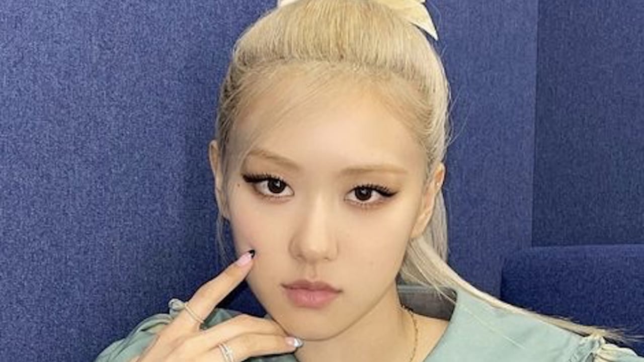 Blackpink ロゼ 顔の左右対称具合がハンパない 全てのパーツが完ぺきに整った圧倒的美貌を証明 Kpop Monster Blackpink ロゼ 顔の左右対称具合がハンパない 全てのパーツが完ぺきに整った圧倒的美貌を証明 Kpop Monster