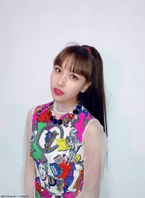 Twice ミナの黒髪オールバックが美しすぎる その姿はまるでラプンツェル 新鮮なミナのヘアスタイルにファン悶絶 Kpop Monster Twice ミナの黒髪オールバックが美しすぎる その姿はまるでラプンツェル 新鮮なミナのヘアスタイルにファン悶絶 Kpop Monster