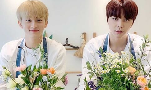 NCT マーク、ジャニー（右）