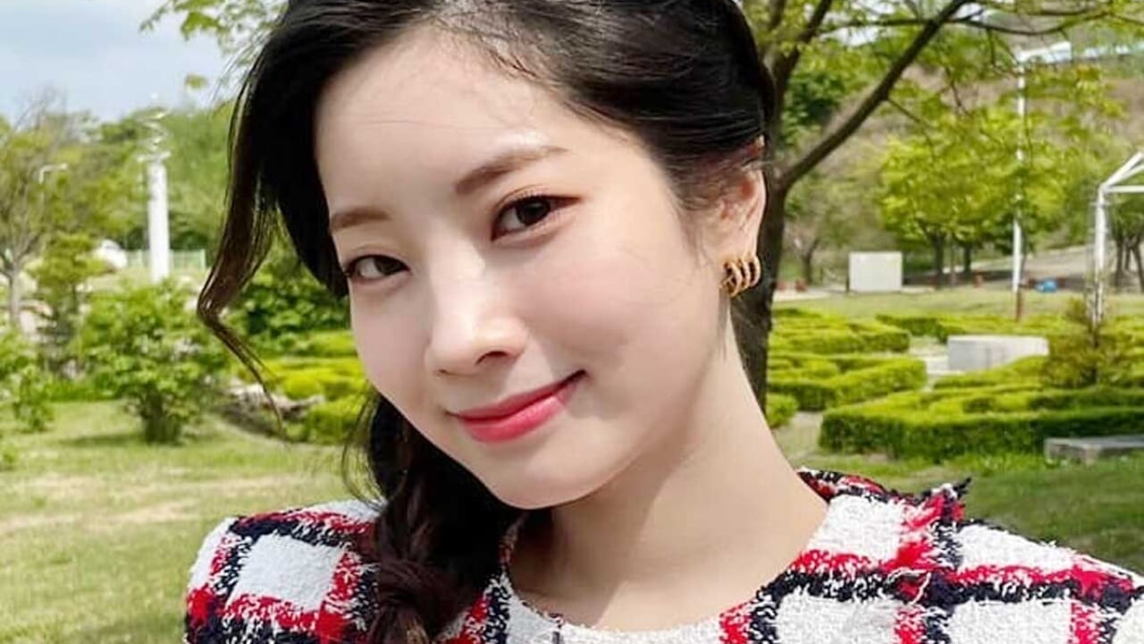 Twice ダヒョン なんと身長が3cmも伸びていた もう1番小さいメンバーじゃない プロフィールを更新してください とお願いする姿が超かわいい Kpop Monster Twice ダヒョン なんと身長が3cmも伸びていた もう1番小さいメンバーじゃない プロフィールを更新してください とお願いする姿が超かわいい Kpop Monster
