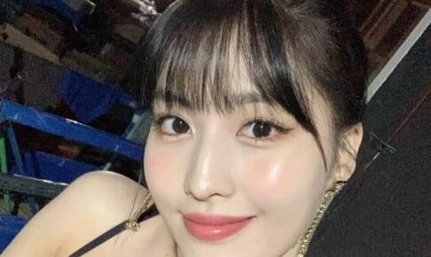 TWICE モモ