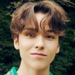 SEVENTEEN バーノン