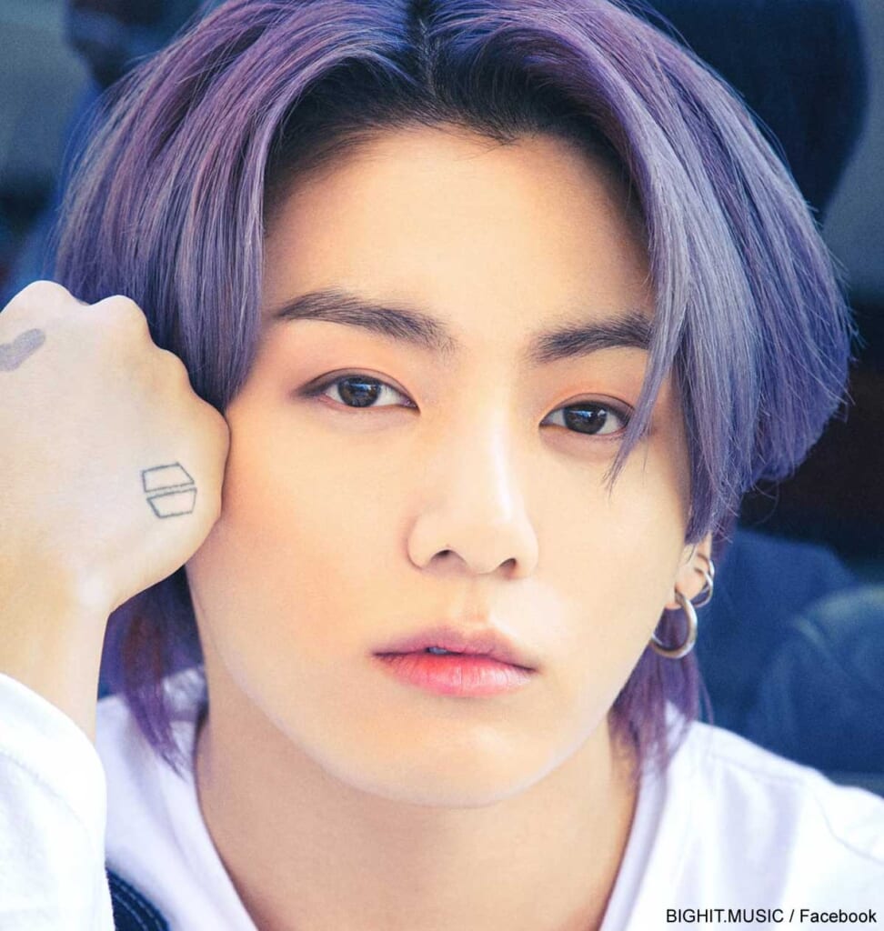 BTS ジョングク、幼少期から変わらない超スペシャルなキュート顔！ 口を結んでつくったエクボとまん丸キラキラな瞳がかわいすぎ・・ この世のもの ...