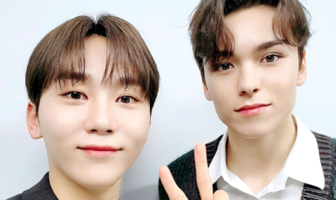（左）SEVENTEEN スングァン（右）バーノン