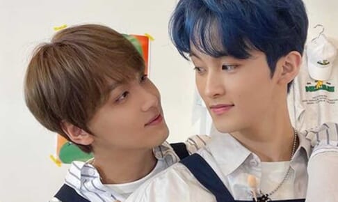 NCT ヘチャン、マーク（右）