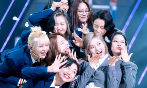 Twice Itzyのパフォーマンスの大きな違いとは Twiceはシンクロしているけど Itzyは 振付師が明かす２組の特徴とは Kpop Monster