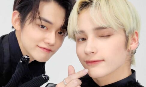 TXT ヨンジュン、ヒュニンカイ（右）
