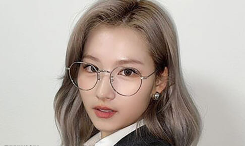 TWICE サナ