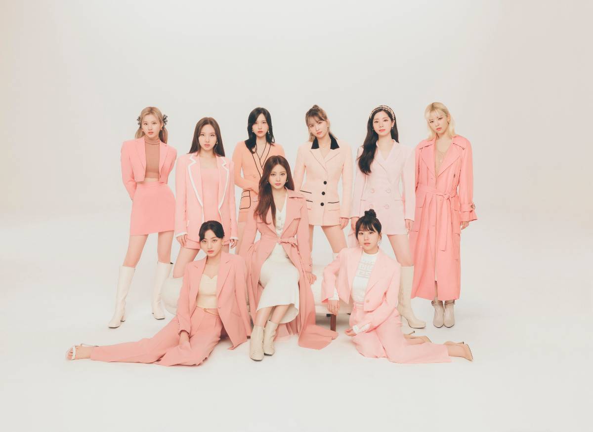 TWICE 4th BEST ALBUM『#TWICE４』ビジュアル解禁！ 春の訪れを感じ