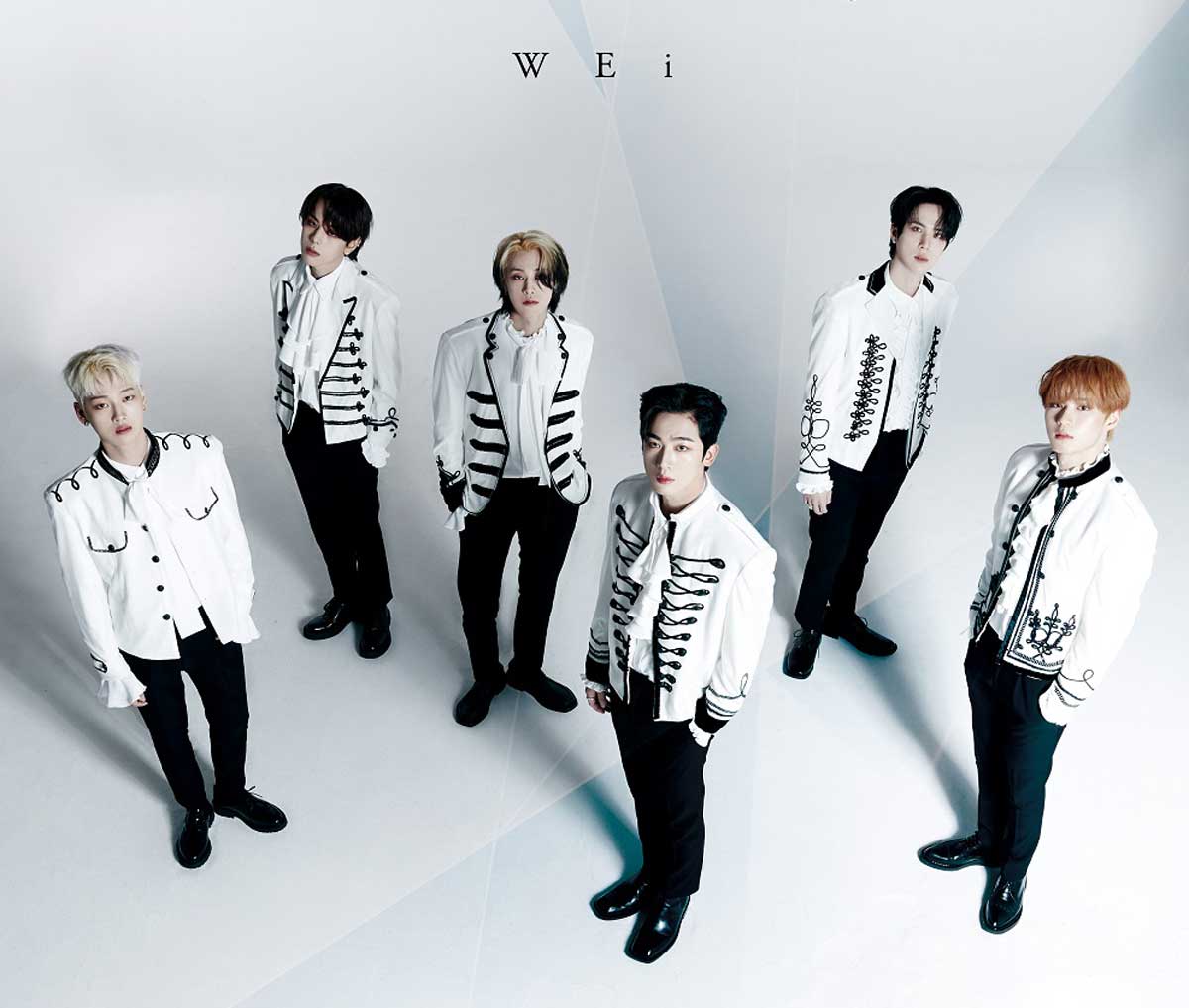 WEi「WEi FIRST LOVE in JAPAN -Live & Fanmeeting-」ポスター