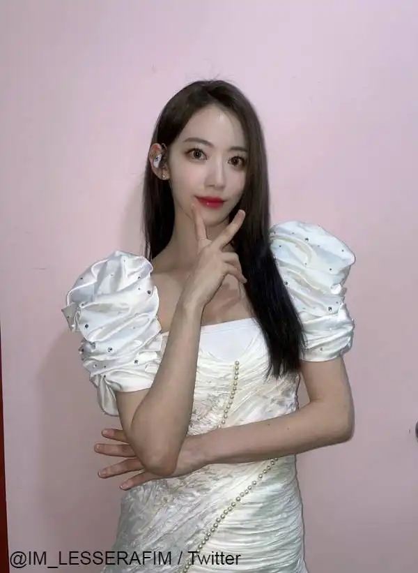 現LE SSERAFIMのSAKURAで宮脇咲良さんいろいろな物 現LE SSERAFIMのSAKURAで宮脇咲良さんいろいろな物